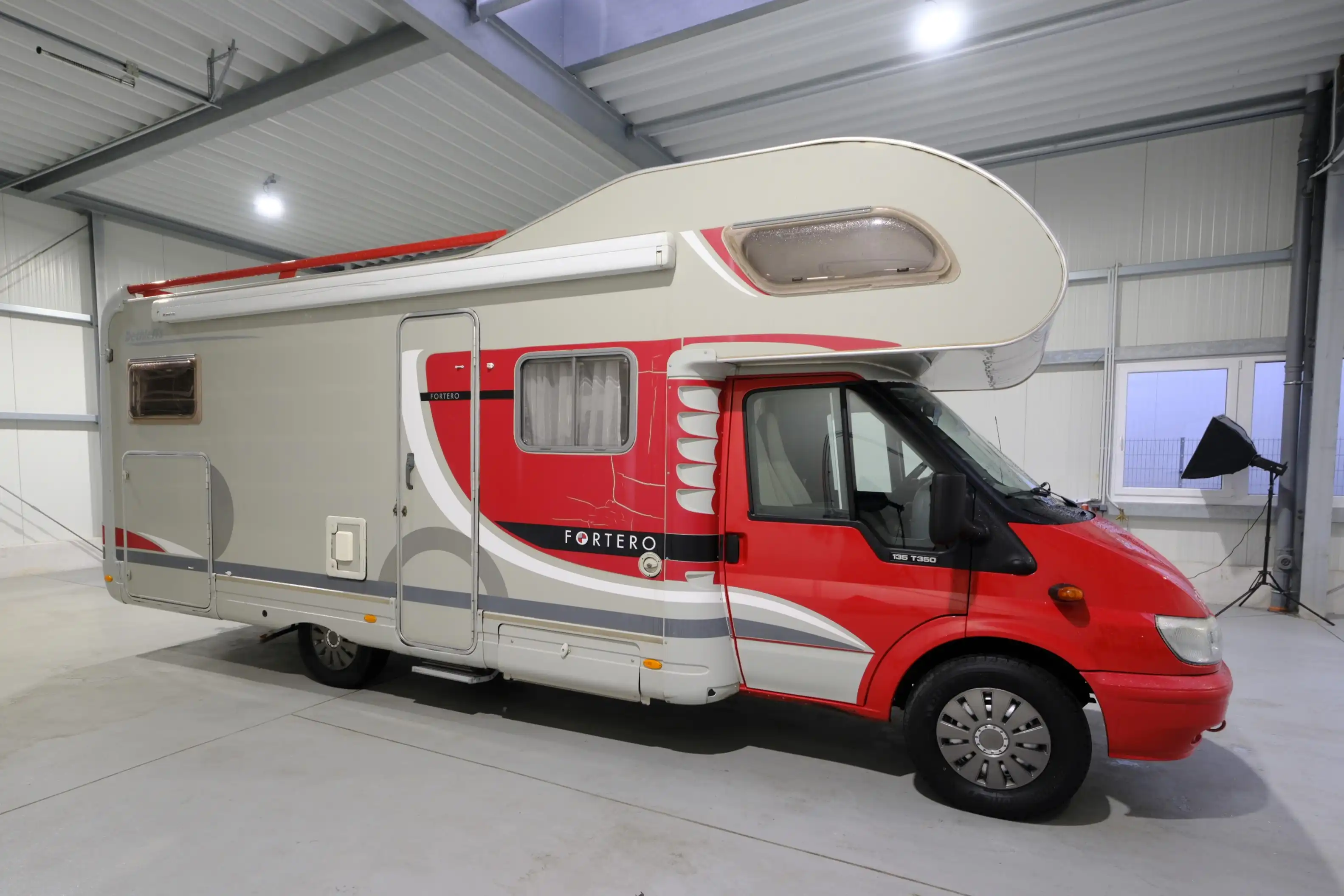 DETHLEFFS Fortero A 6975/Festbett+Garage/Klima/Solar/Alde-Heizung